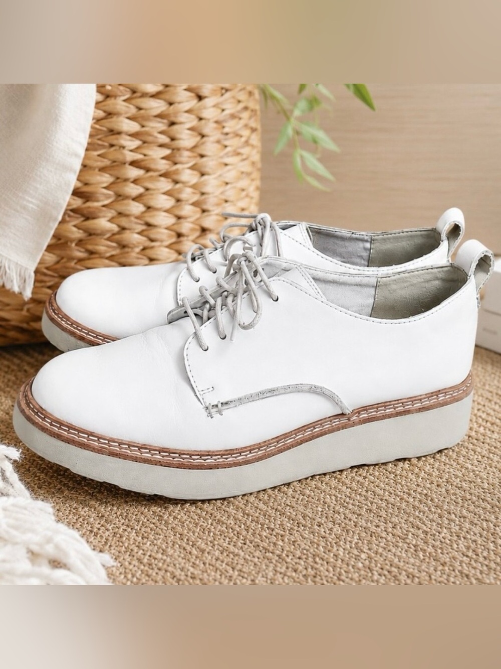 Clarks Off White/White Platform Oxford Lace Up Derby Shoes Leather Womens
